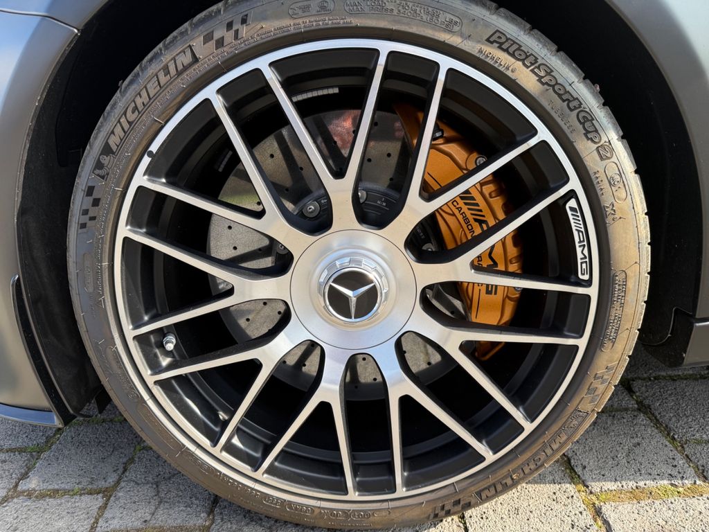 Mercedes-Benz C 63 AMG