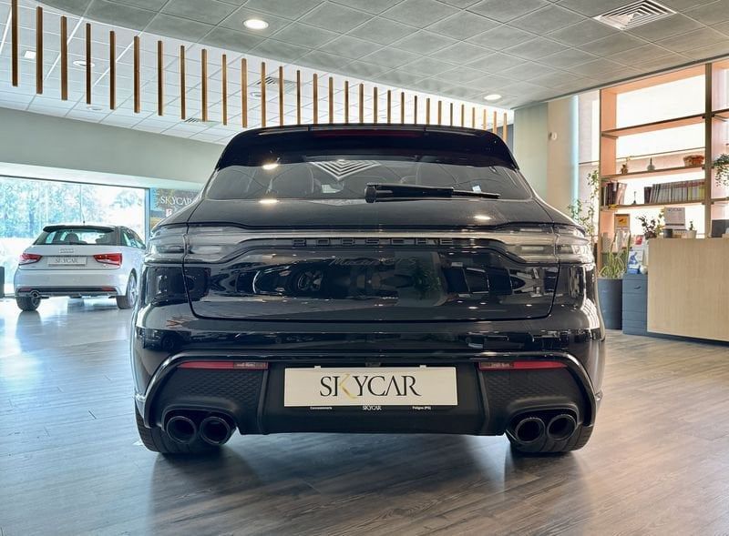 Porsche Macan 2022