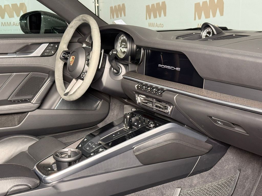 Porsche 992 2023