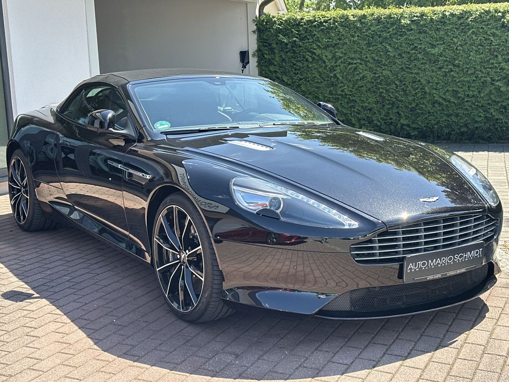 Aston Martin DB9 2016