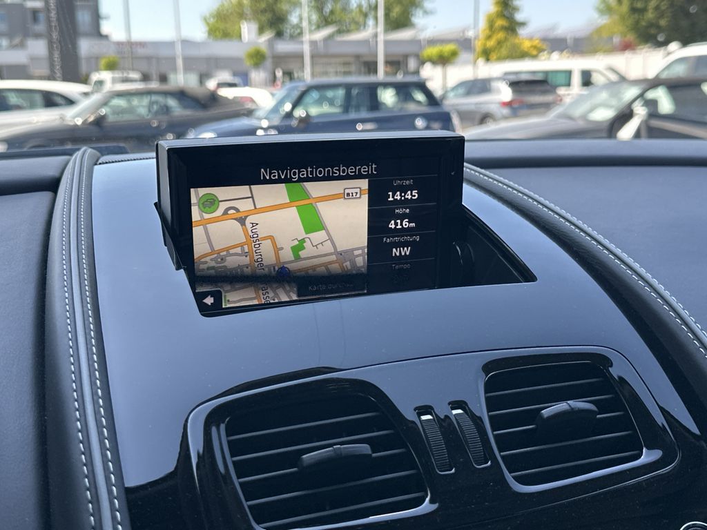 Aston Martin DB9 2016