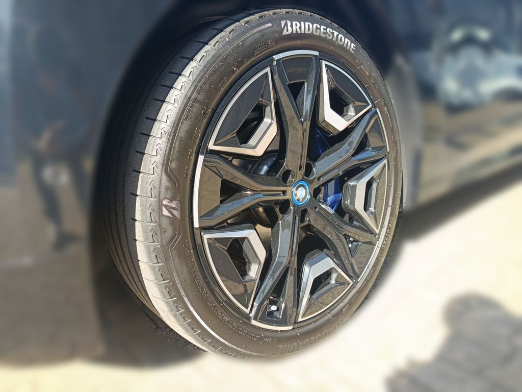 BMW iX 2023