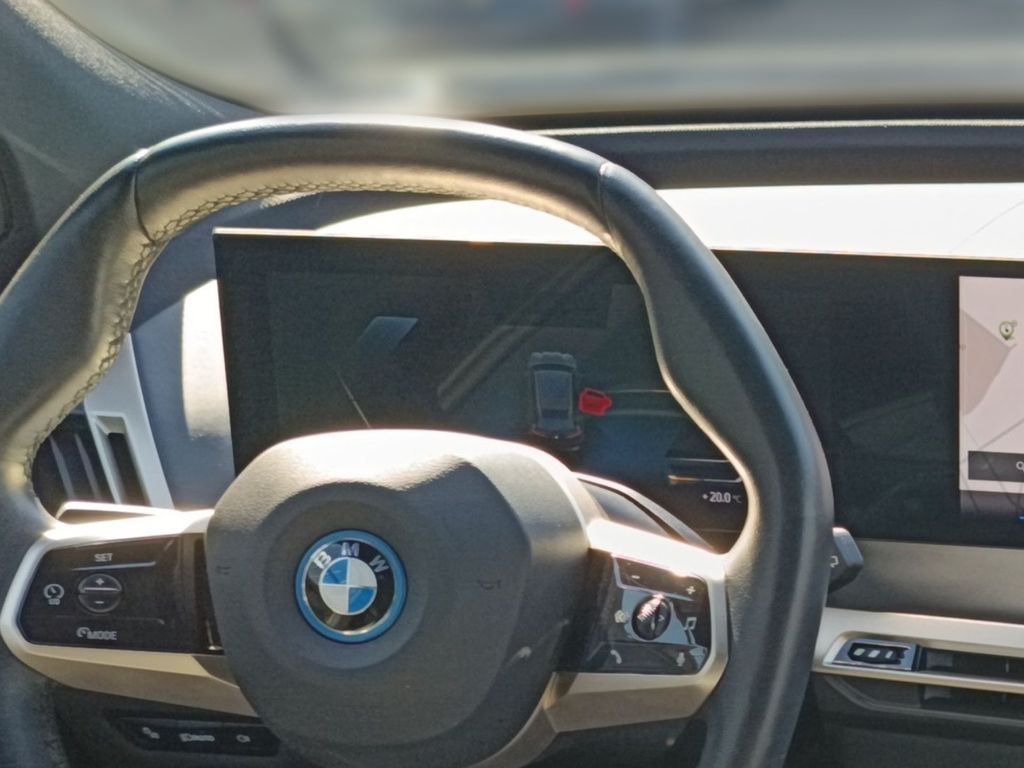 BMW iX 2023