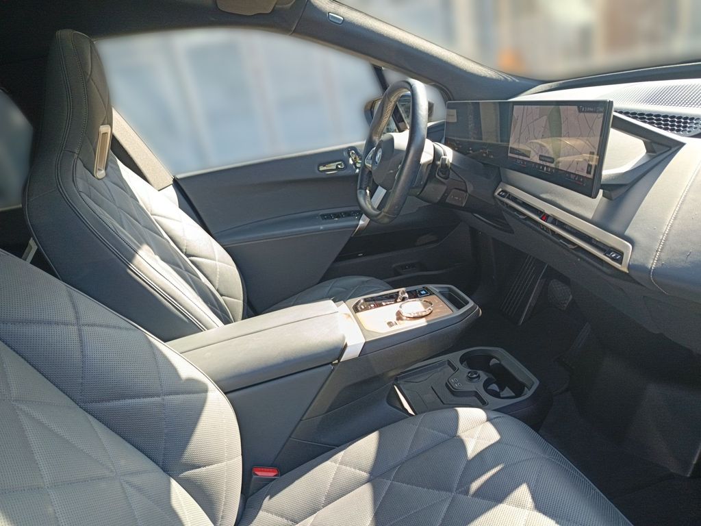 BMW iX 2023