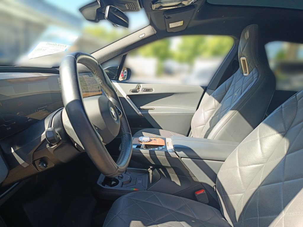 BMW iX 2023