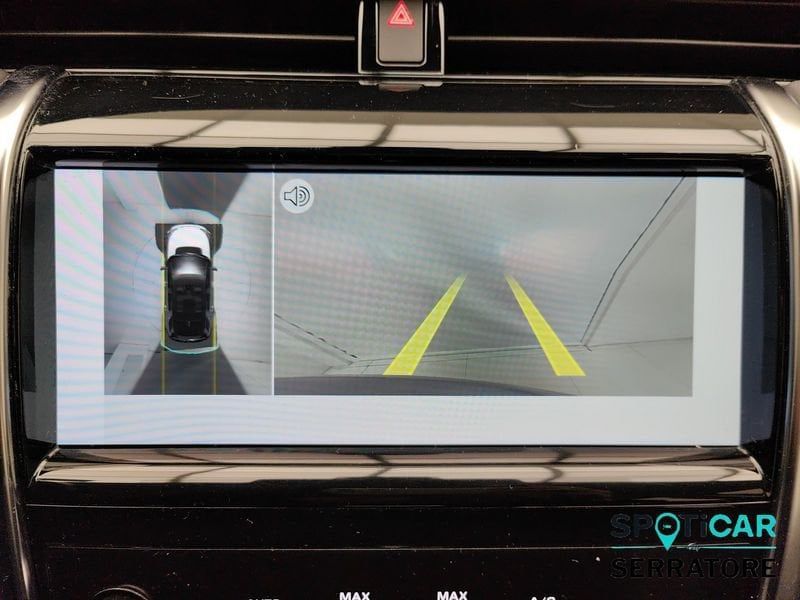 Land Rover Discovery Sport 2021