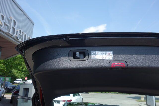 Mercedes-Benz C 300 2024