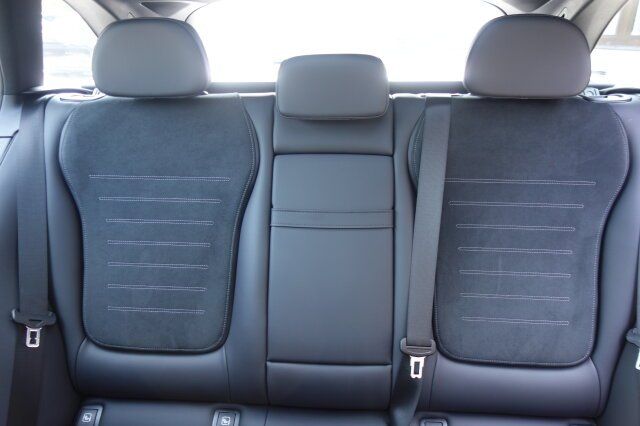 Mercedes-Benz C 300 2024