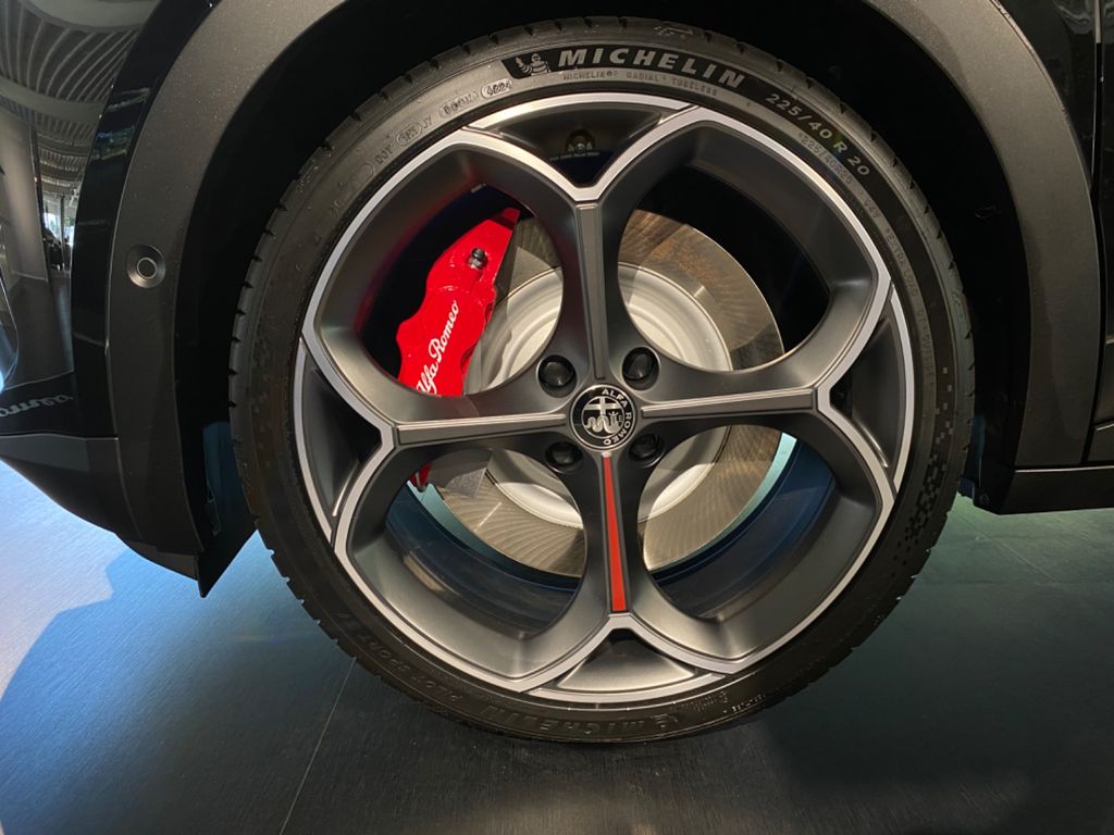 Alfa Romeo Junior 2025