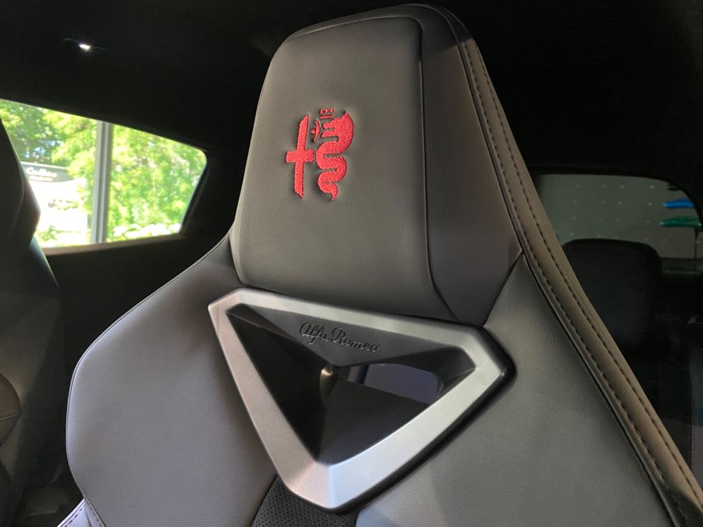 Alfa Romeo Junior 2025