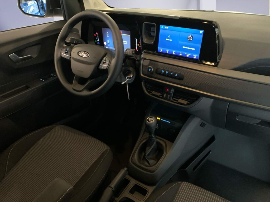 Ford Transit Courier 2025