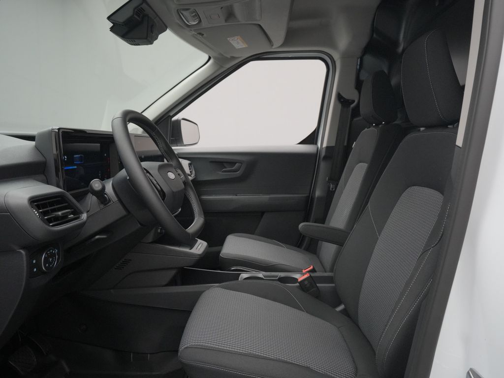 Ford Transit Courier 2025