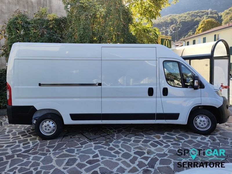 Opel Movano 2023