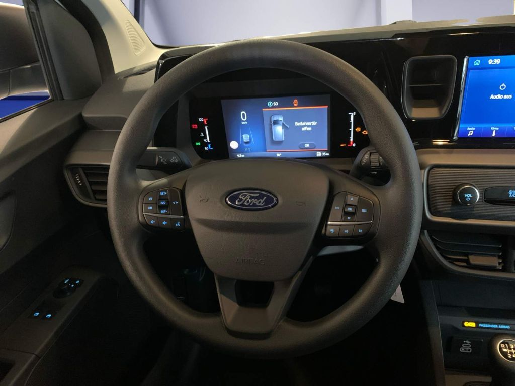 Ford Transit Courier 2025