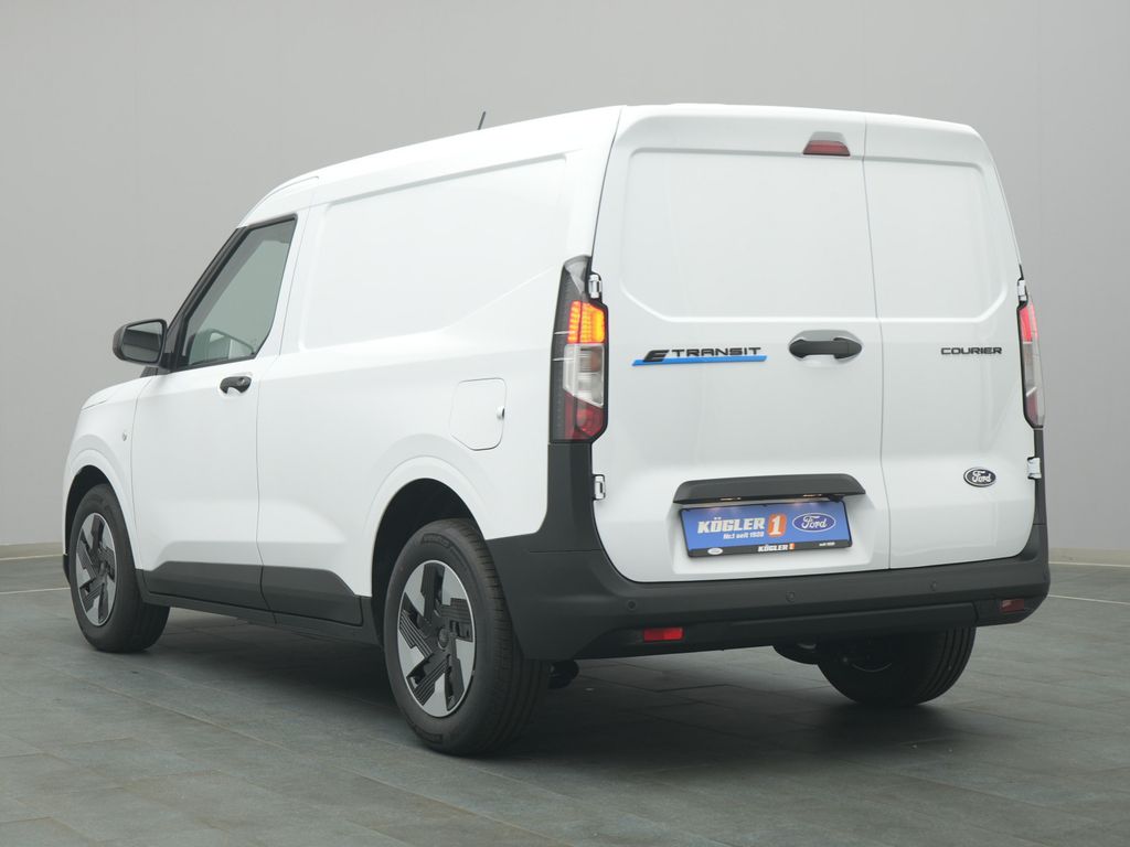 Ford Transit Courier 2025