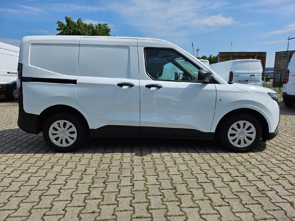 Ford Transit Courier 2024