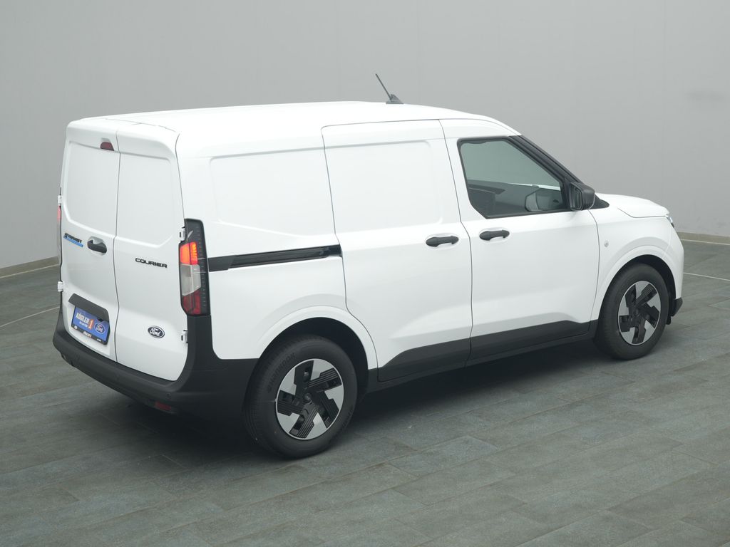 Ford Transit Courier 2025