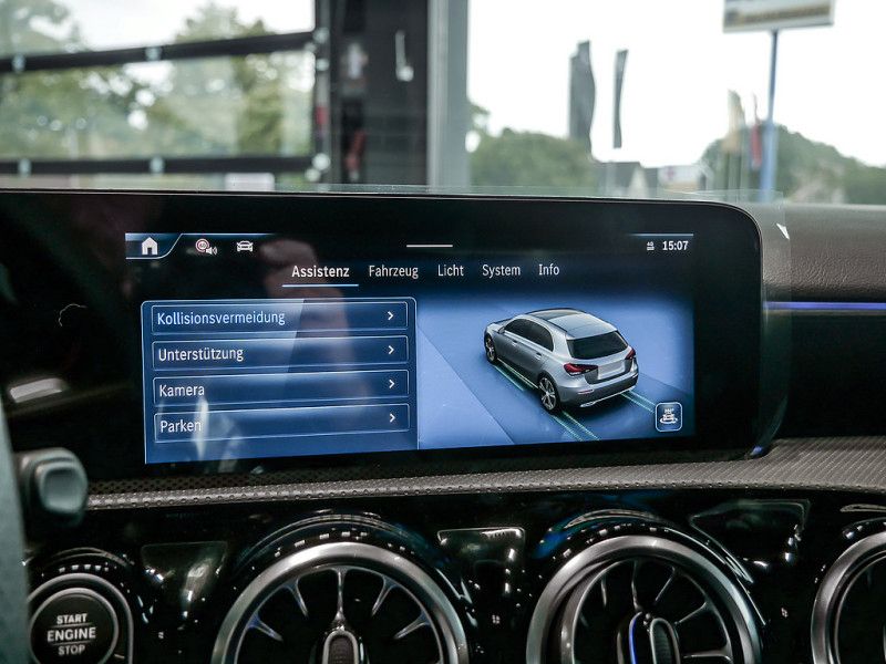 Mercedes-Benz A 200 2025