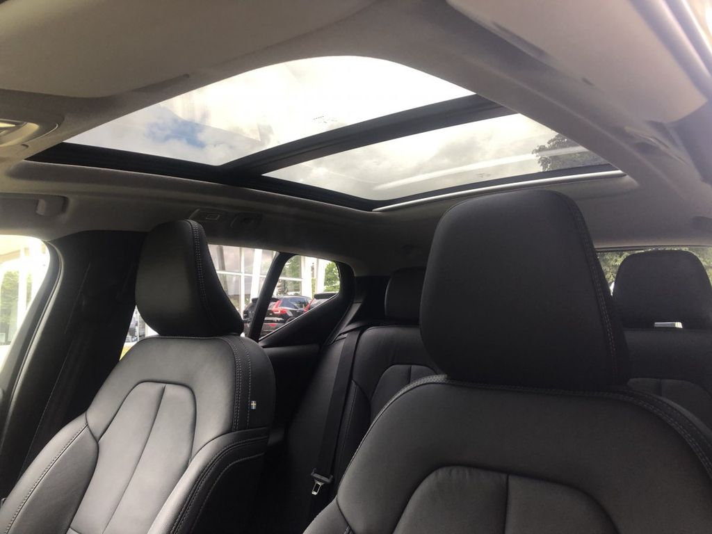Volvo XC40 2024