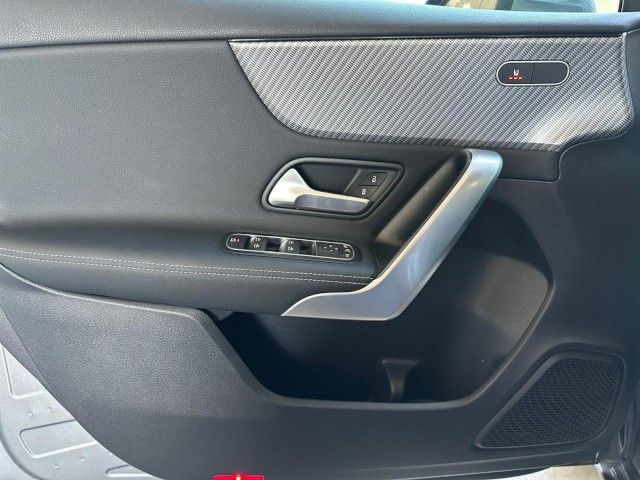 Mercedes-Benz A 180 2024