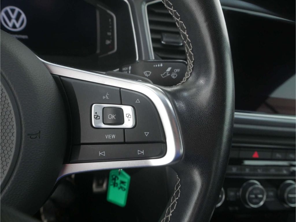 Volkswagen T-Roc 2021