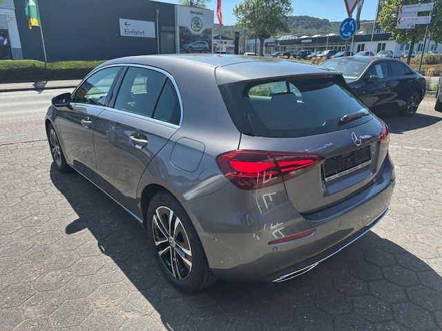 Mercedes-Benz A 180 2024