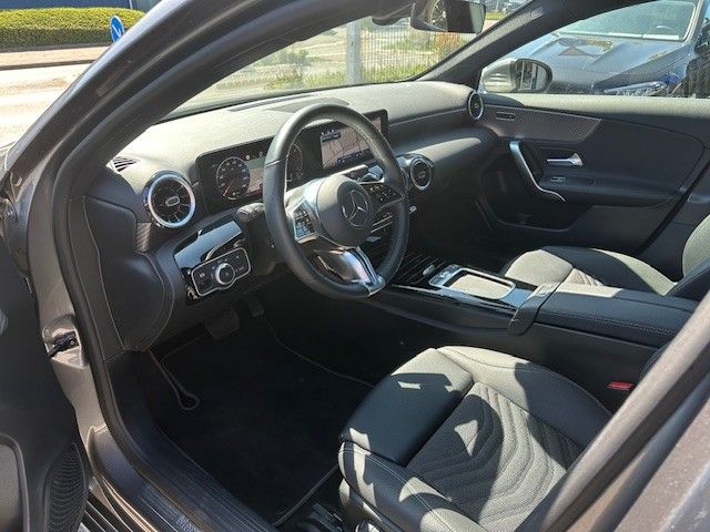 Mercedes-Benz A 180 2024