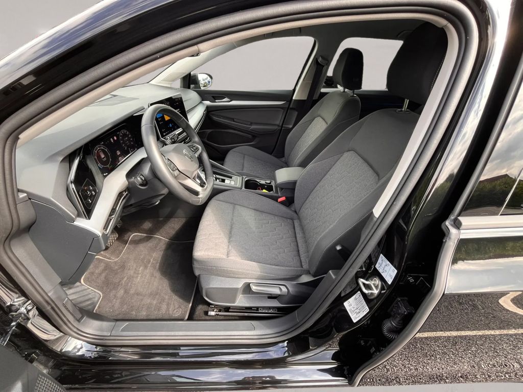 Volkswagen Golf 2024