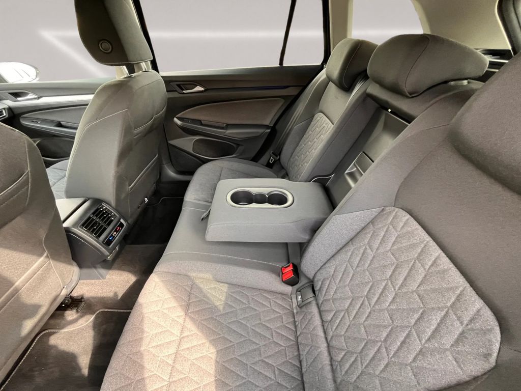 Volkswagen Golf 2024