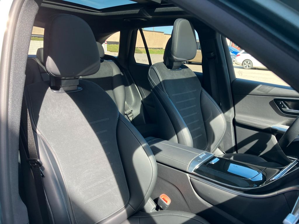 Mercedes-Benz GLC 300 2024