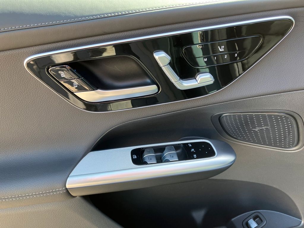 Mercedes-Benz GLC 300 2024