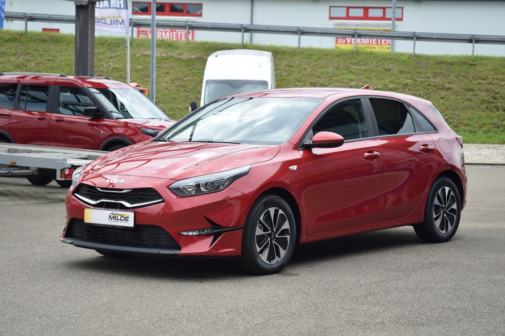 Kia cee'd / Ceed 2025