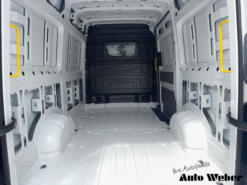 Volkswagen Crafter 2024