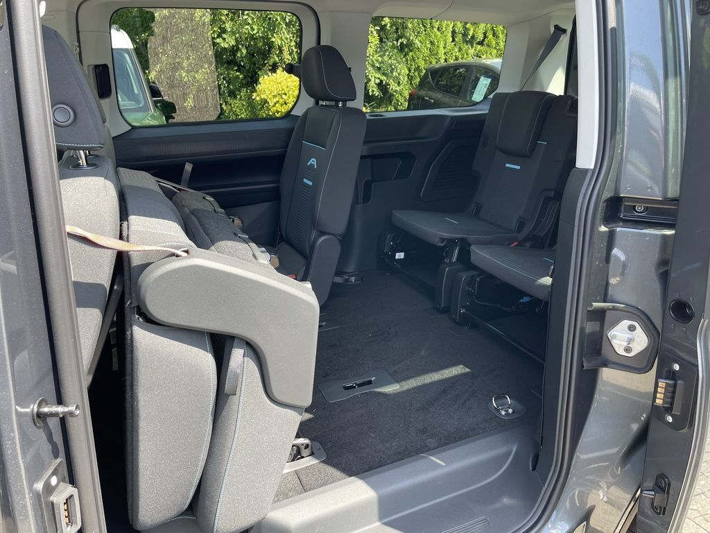 Ford Grand Tourneo