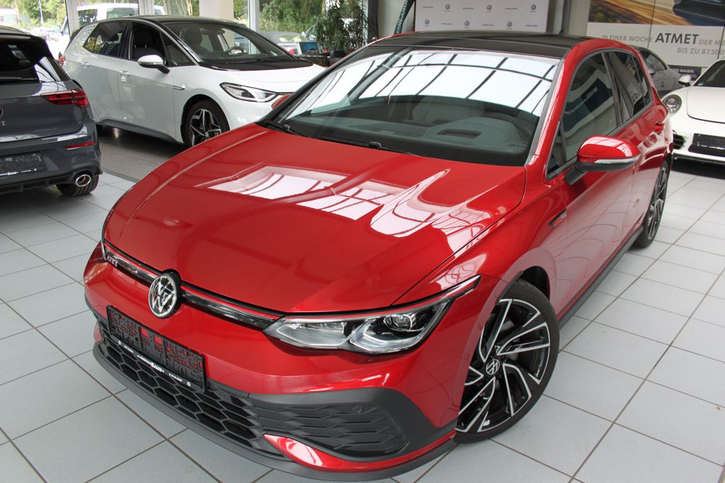 Volkswagen Golf 2021