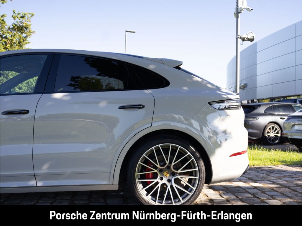 Porsche Cayenne 2021