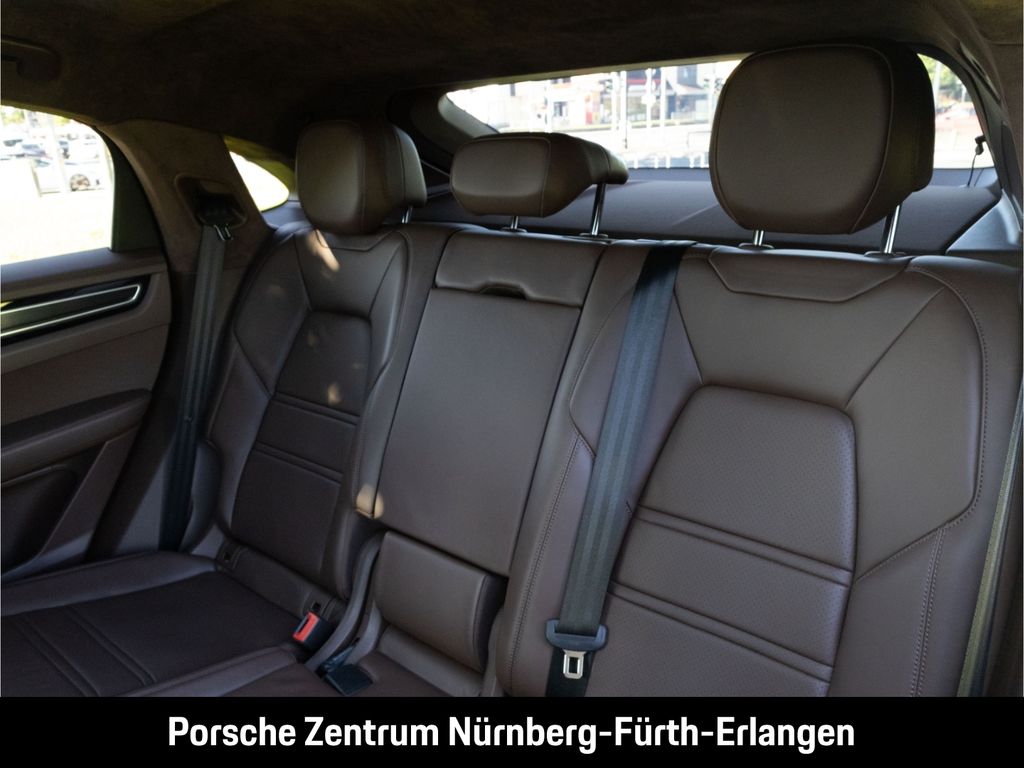 Porsche Cayenne 2021