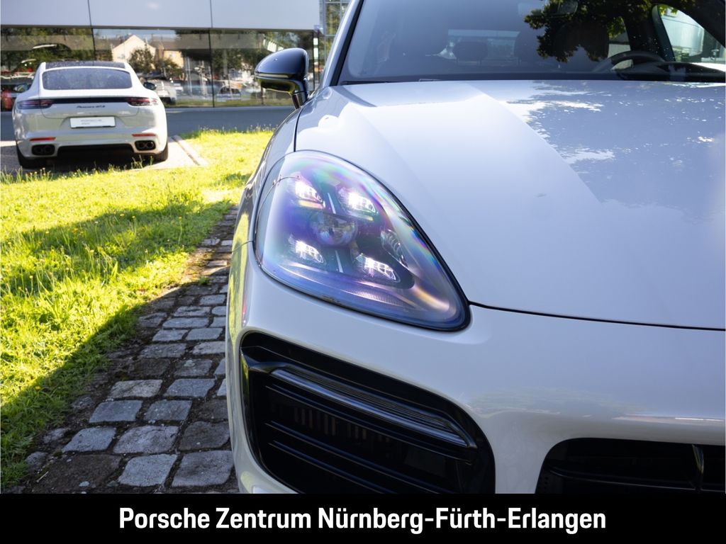 Porsche Cayenne 2021