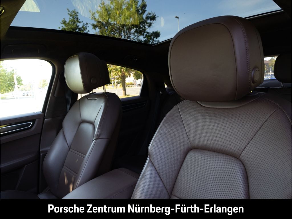 Porsche Cayenne 2021