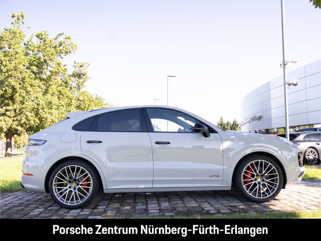 Porsche Cayenne 2021