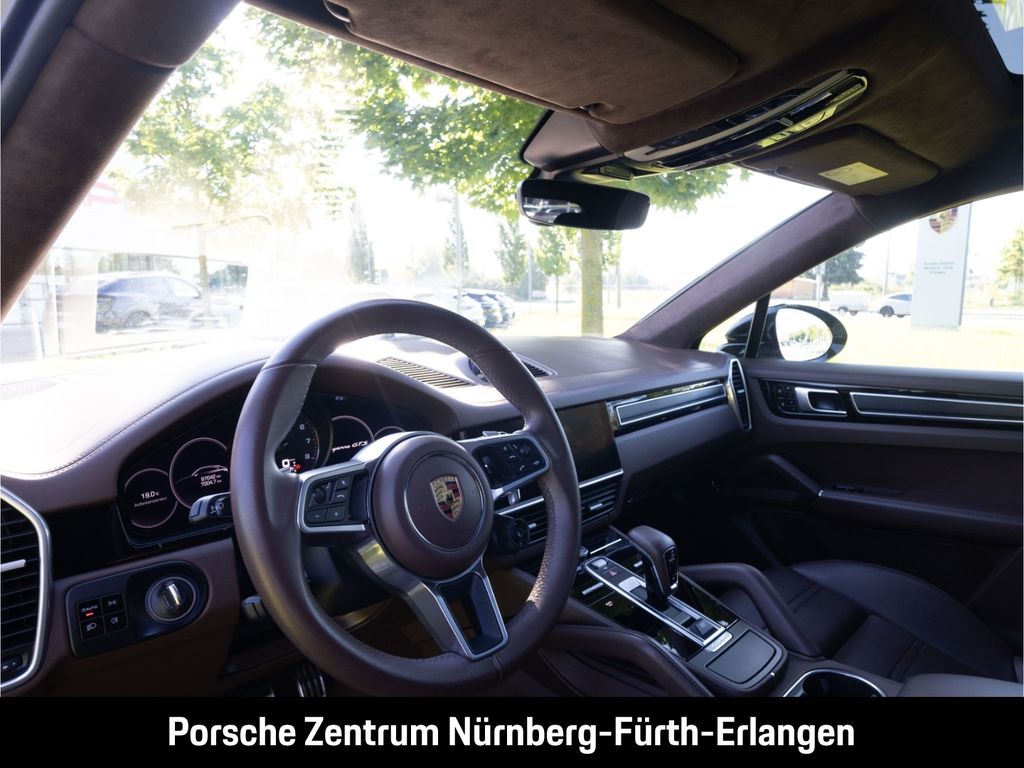 Porsche Cayenne 2021