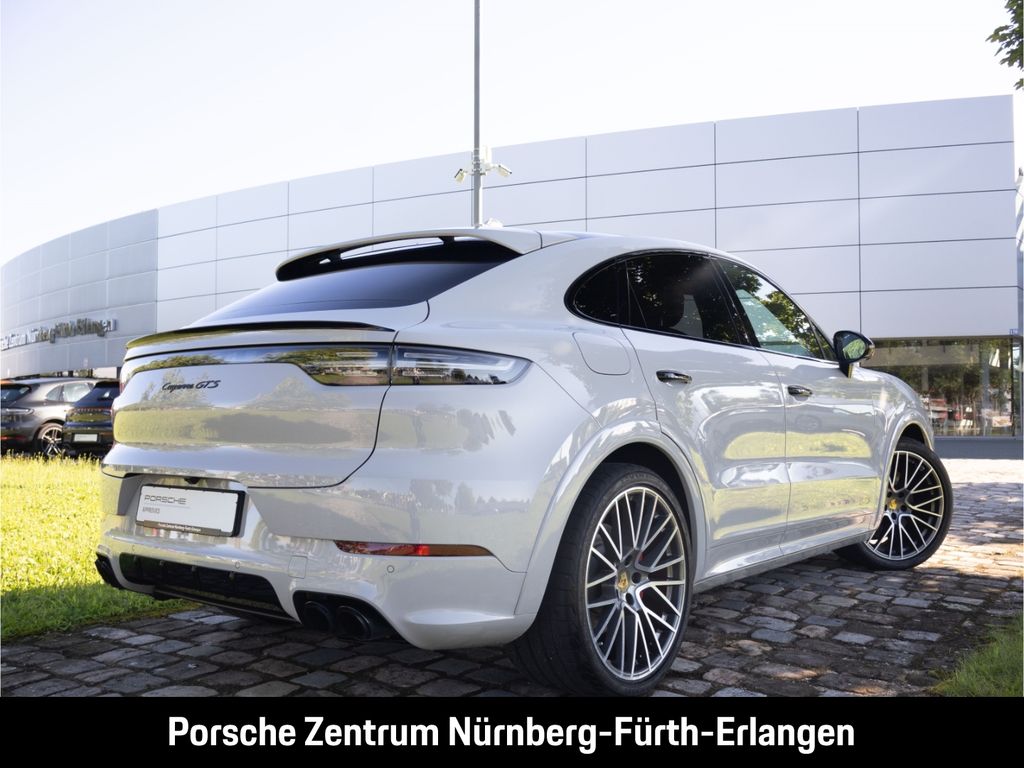 Porsche Cayenne 2021