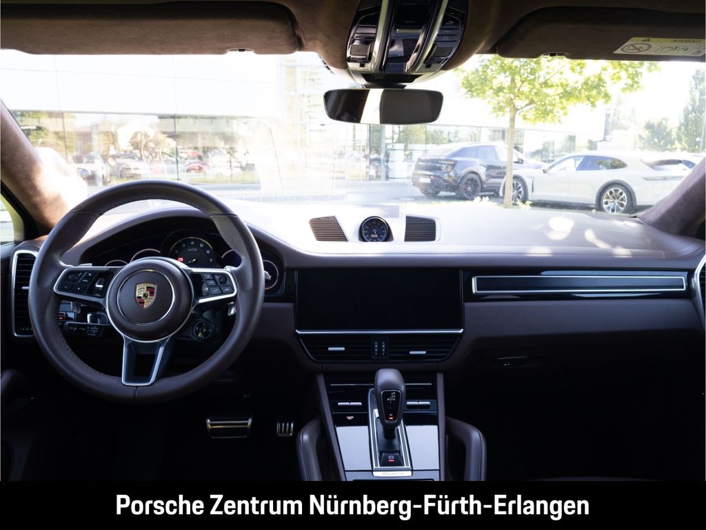 Porsche Cayenne 2021