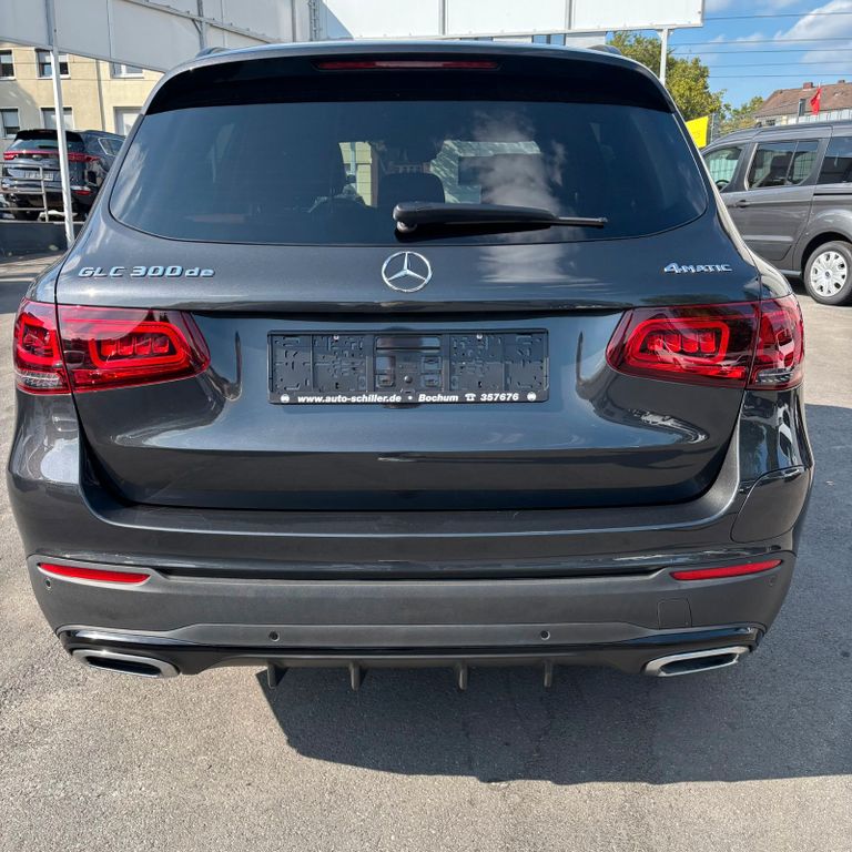 Mercedes-Benz GLC 300 2022