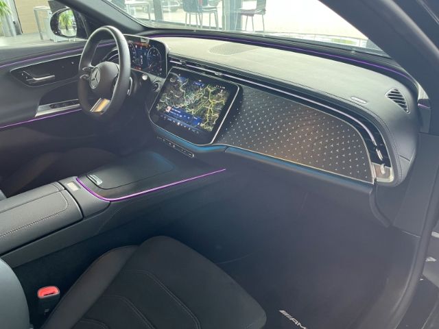 Mercedes-Benz E 220 2024