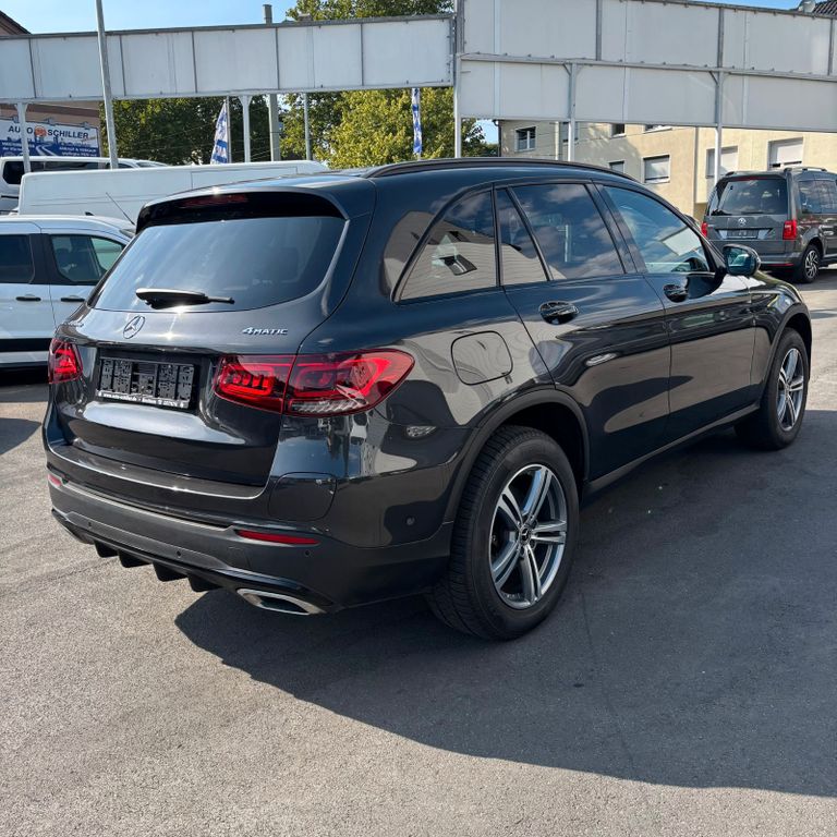 Mercedes-Benz GLC 300 2022