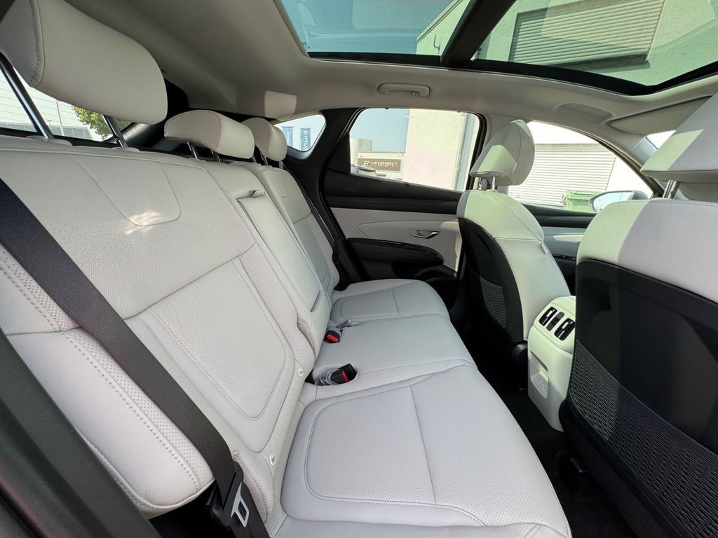 Hyundai TUCSON 2025