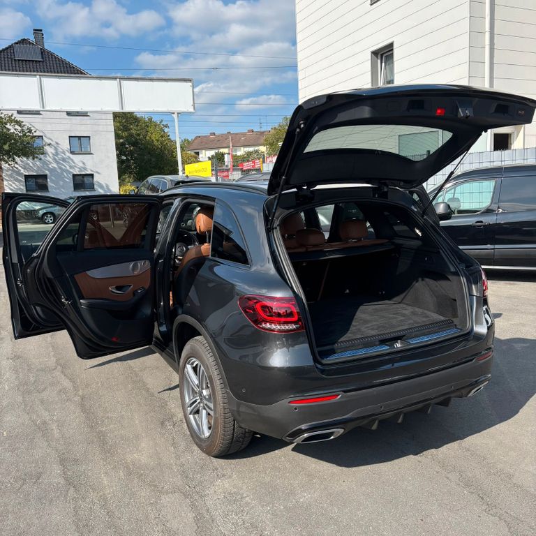 Mercedes-Benz GLC 300 2022