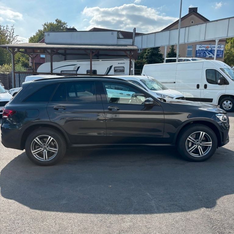 Mercedes-Benz GLC 300 2022