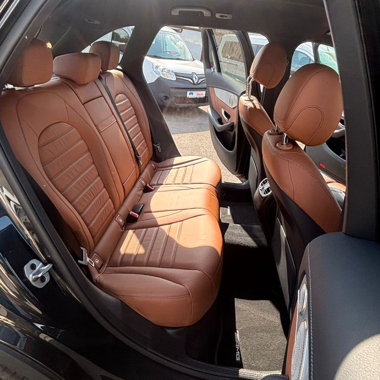 Mercedes-Benz GLC 300 2022